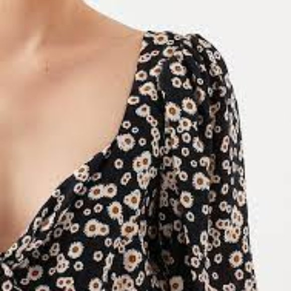 Daisy Pattern Matching Skirt Set - Picture 3 of 6